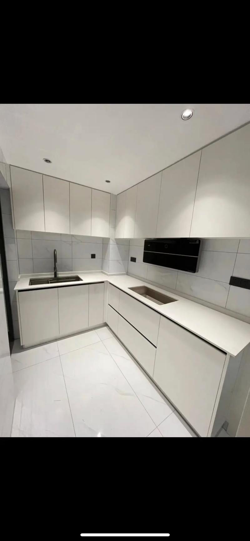 成都橱柜门大型生产工厂 PET蜂窝板、全铝蜂窝与五金配件批发全解析